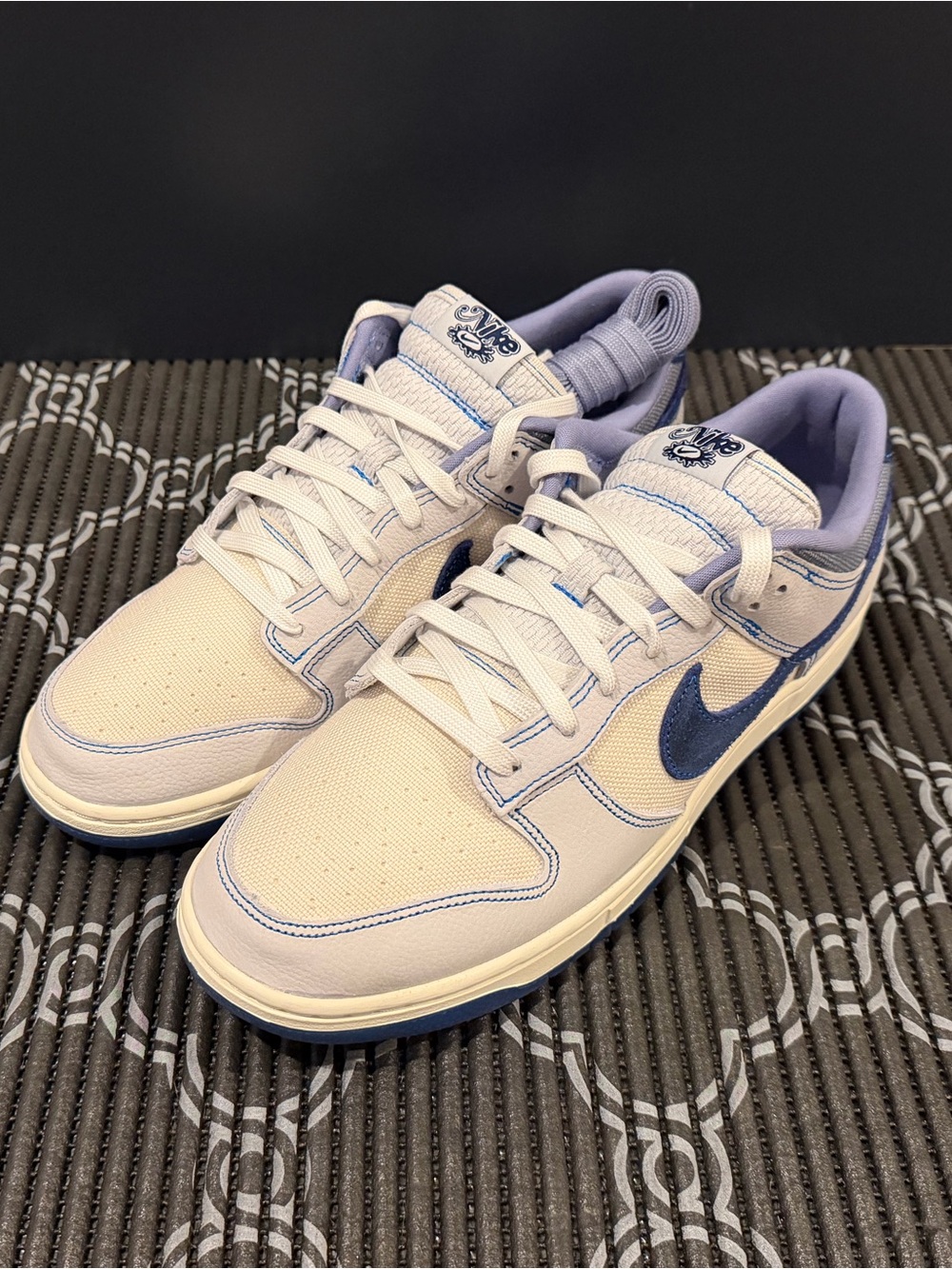 Men’s Nike Dunk Low Retro SE (White Blue Void) IB6752-101
